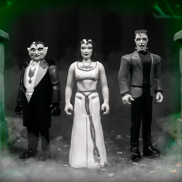 munsters_reaction_figures_1.webp Super7 The Munsters^Munsters Reaction Figures Wave 2 Grayscale Set Of 3