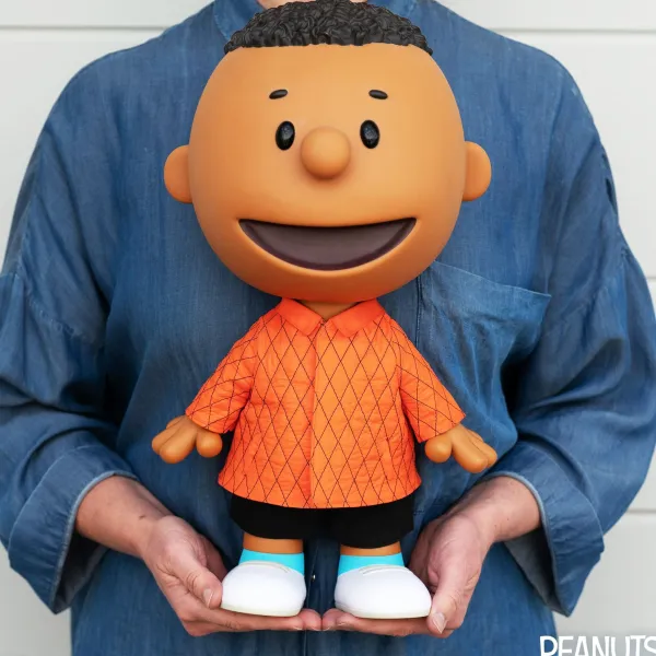 Super7 Peanuts^Peanuts Supersize Vinyl Figure - Franklin Jacket
