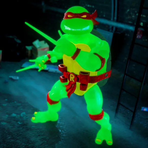 Super7 Teenage Mutant Ninja Turtles^Teenage Mutant Ninja Turtles Ultimates! - Raphael [Mutagen Ooze Glow] (Pre-Order Exclusive)