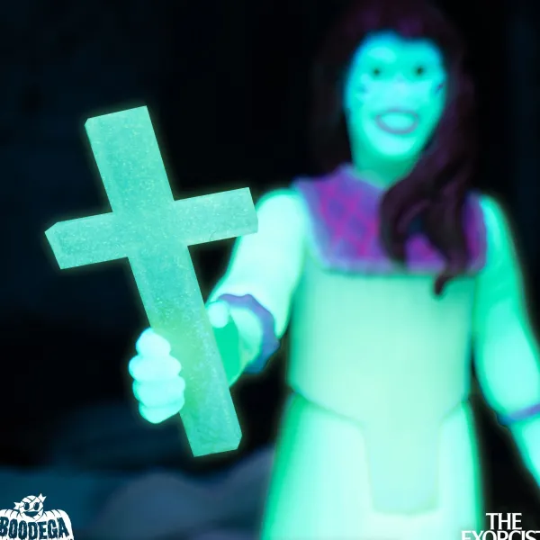 the_exorcist_reaction_fig_2-1.webp Super7 The Exorcist^The Exorcist Reaction Figures - Regan (Monster Glow)